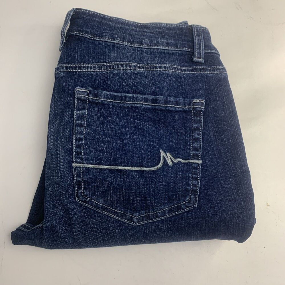 m jeans by Maurices Women's Straight Bootcut Jeans Size 6-Short Mid-Rise